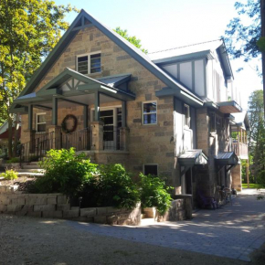 Lionheart B&B, Lion's Head